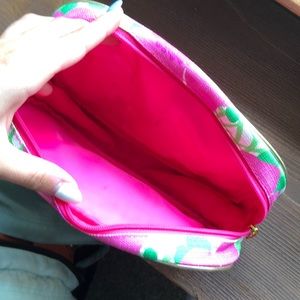 Lilly Pulitzer Bags - Lilly Pullitzer makeup bag Lilly Pulitzer Bags - Lilly Pullitzer makeup bag